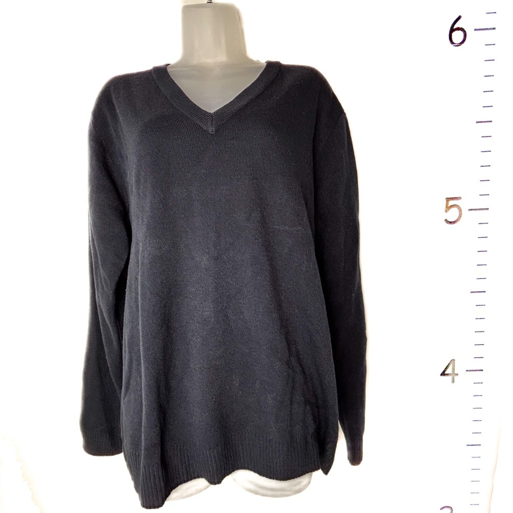 Classroom Uniforms Dark Navy-Blue Sweater‎ Medium NWT
